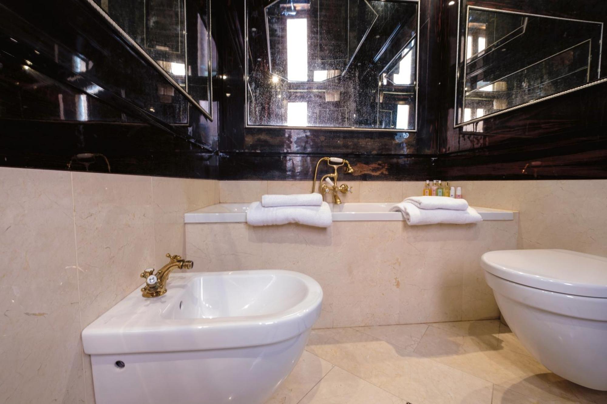 Palazzo Ca' Bernardo By Francesco Molon Hotel Venice Exterior photo